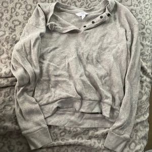 XS grey sweater scoop knit